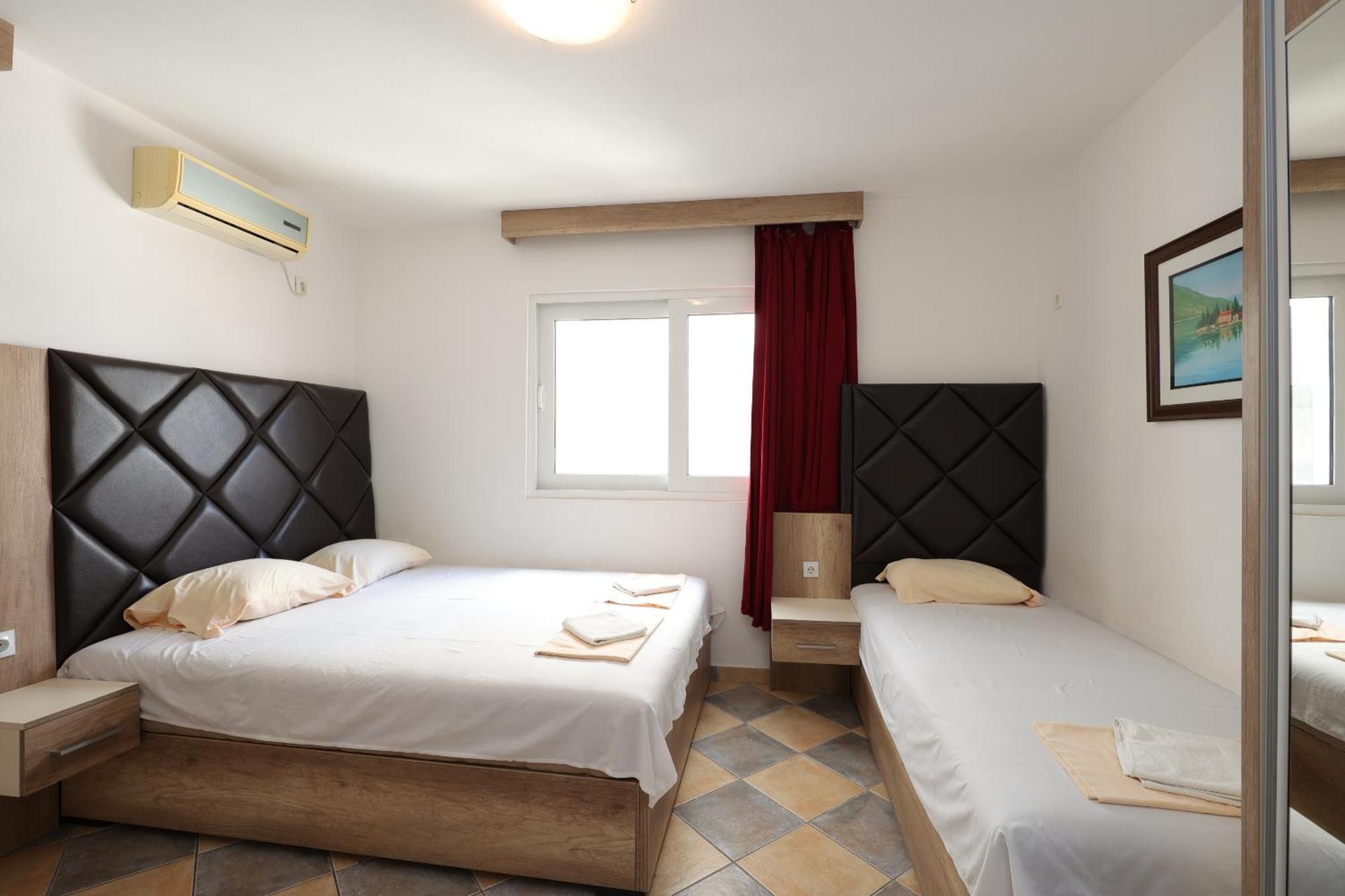 Athos Apartments Dobre Vode ドプラー・ヴォダ エクステリア 写真