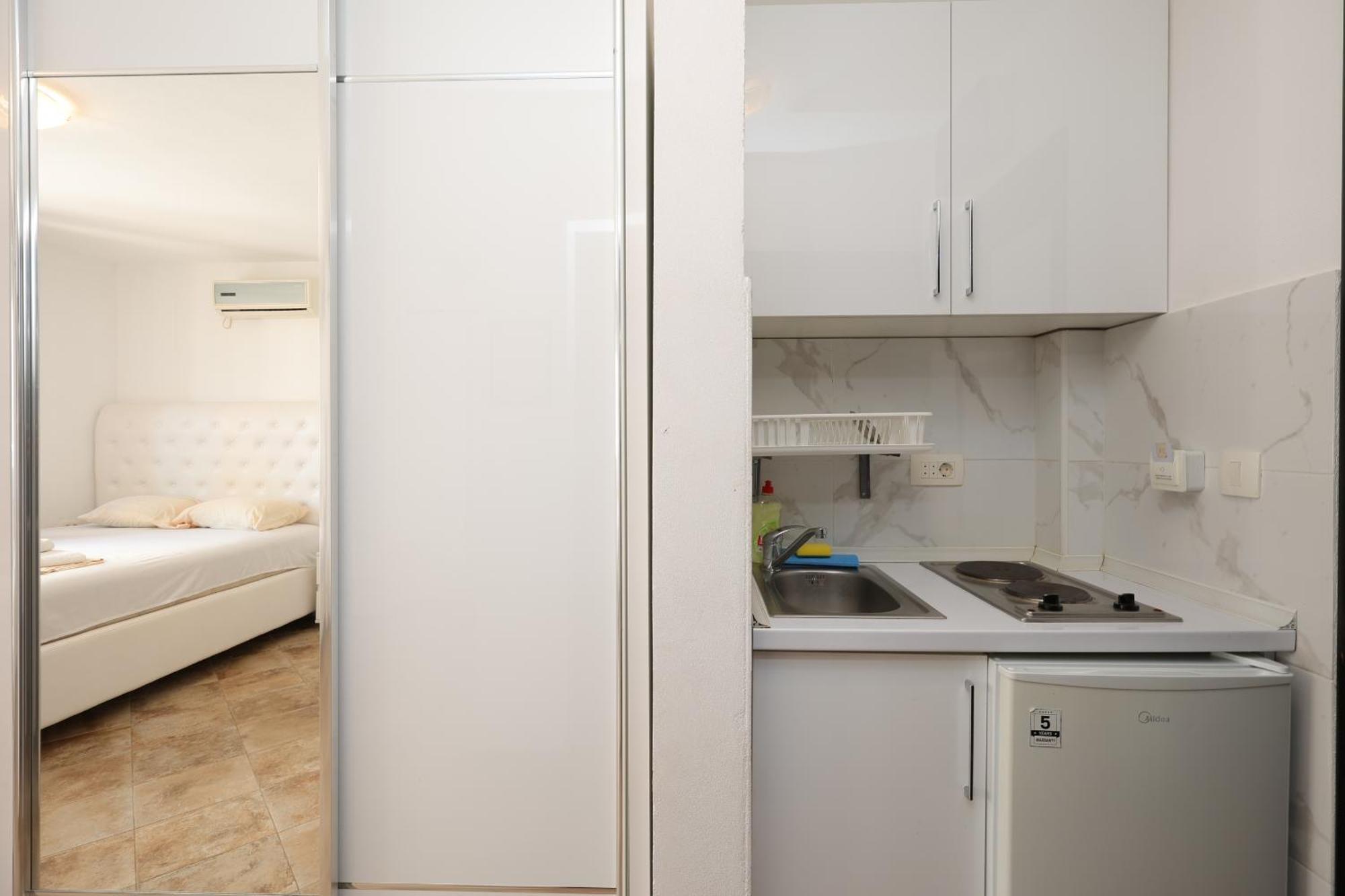 Athos Apartments Dobre Vode ドプラー・ヴォダ エクステリア 写真