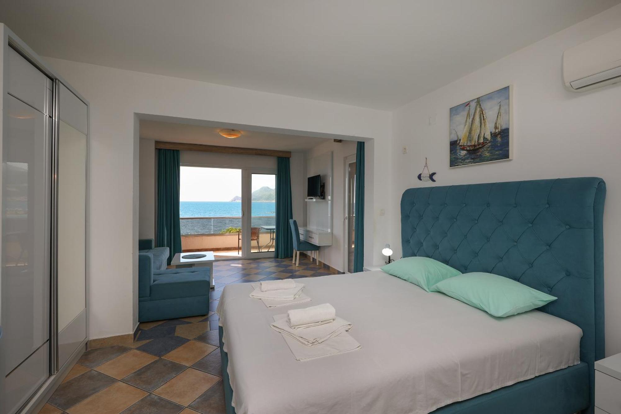 Athos Apartments Dobre Vode ドプラー・ヴォダ エクステリア 写真