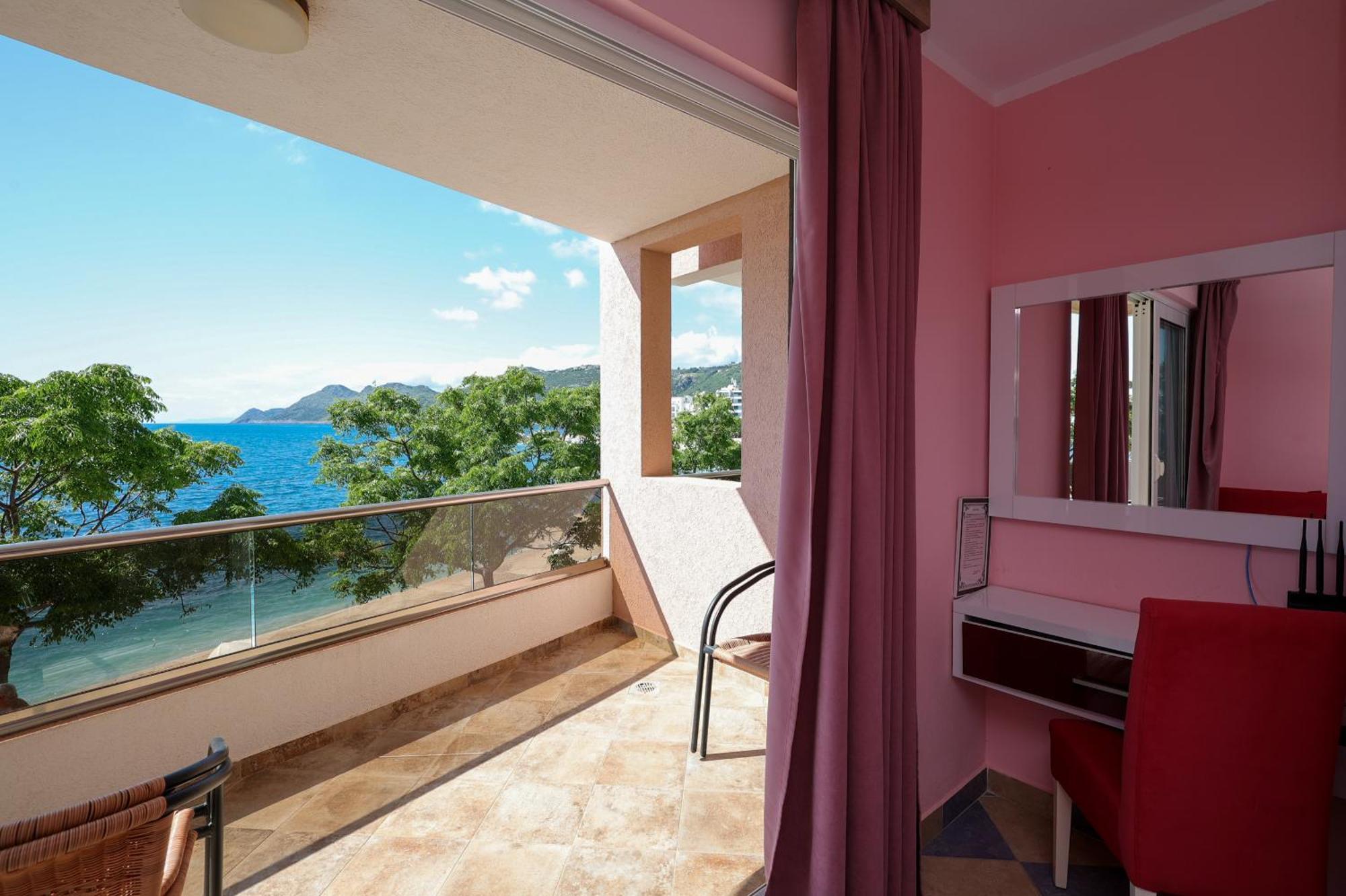 Athos Apartments Dobre Vode ドプラー・ヴォダ エクステリア 写真